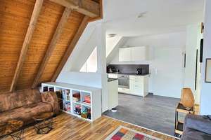 Gemütliche 3-Zimmer-ETW mit EBK und Balkon in Halbhöhenlage von WI Dotzheim – Die vollständige Adresse der Immobilie erhältst du vom Anbieter., 65199 Dotzheim, Wiesbaden – Vorschaubild 2