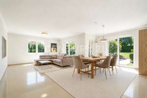 Wohnen wie in Beverly Hills – exklusive Panoramavilla in Ulm-Lindenhöhe – Die vollständige Adresse der Immobilie erhältst du vom Anbieter., 89081 Weststadt, Ulm – Vorschaubild 15