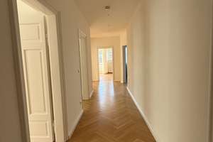Frisch renovierte Altbauwohnung in bester Lage im Lehel direkt an der Isar – Widenmayerstraße 7, 80538 Lehel, München – Vorschaubild 4
