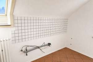 Charmante 2-Zimmer-Wohnung mit Balkon und ca. 40 m² Werkraum in Rüngsdorf! Leerstand! – Konstantinstraße 155, 53179 Rüngsdorf, Bonn – Vorschaubild 10