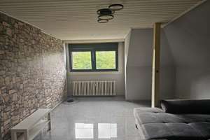 Helle 3- Zimmer Dachgeschosswohnung
650 € - 86 m² - 3.0 Zi. – Die vollständige Adresse der Immobilie erhältst du vom Anbieter., 53501 Grafschaft – Vorschaubild 12