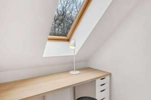 Helle 2,5-Zimmer-Galeriewohnung, möbliert, Südbalkon (Vermietung auf Zeit, all inclusive) – Axel-von-Ambesser-str. 9, 81371 Sendlinger Feld, München – Vorschaubild 9