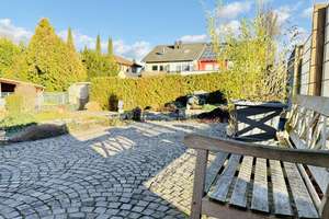 Großzügiges Familienhaus mit Traumgarten und Solaranlage in Urmitz – Die vollständige Adresse der Immobilie erhältst du vom Anbieter., 56220 Urmitz – Vorschaubild 3