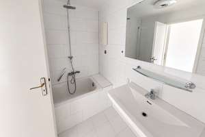 D-Zoo! Erstbezug nach Renovierung - Sonnige 3 Zimmer Wohnung - 2 Balkone - Parkett - Fußbodenheizung – Achenbachstraße 154, 40237 Düsseltal, Düsseldorf – Vorschaubild 9