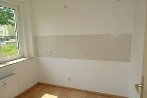 Hübsche Wohnung mit schickem Fensterbad, West-Balkon und Stellplatz – Sachsenring 41, 9127 Gablenz, Chemnitz – Vorschaubild 6