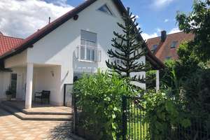 Traumhaus mit exklusiver, hochwertiger Ausstattung und Pool in bevorzugter Lage von Wendelstein! – Die vollständige Adresse der Immobilie erhältst du vom Anbieter., 90530 Wendelstein – Vorschaubild 2
