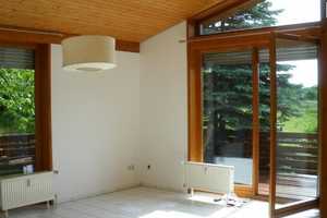 Einfamilienhaus mit 4 Zimmern, EBK, große Holzterrasse und großem Garten in schöner, ruhigen Lage – Kühbörncheshof 8b, 67734 Kaiserslautern (Kreis) – Vorschaubild 3