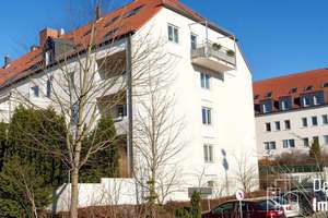 Schicke Dachgeschosswohnung in ruhiger Lage – Karl-Marx-Straße 13, 1109 Klotzsche (Stadtteil), Dresden – Vorschaubild 2