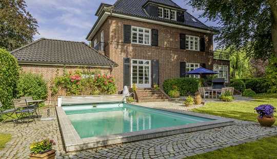 Bild von Hamburger Klassiker: Rotklinkervilla auf Südgrundstück in begehrter Lage!