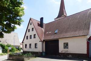 Großzügiges Einfamilienhaus mit Garage und kleinem Garten – 91729 Haundorf – Vorschaubild 1