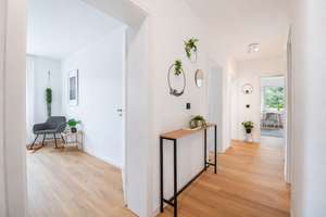 ++2026 sanierte, gepflegte ETW in Wü.-Lengfeld zvk, 3 Zi., Balkon, Garage++