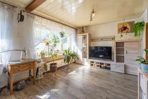 Modernisiertes Familienhaus in Rendsburg (Dach, Heizung, Bad, Küche) mit sonnigem Garten – Rotenhöfer Weg 88, 24768 Rendsburg – Vorschaubild 2