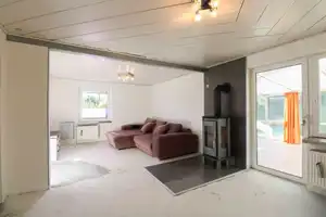 Einfamilienhaus mit Einliegerwohnung/Ferienwohnung und Außenpool bei Lübeck – Nordwestmecklenburg (Kreis) – Vorschaubild 6