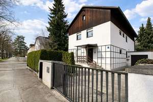 ELVIRA - München/Hadern, großzügiges Einfamilienhaus mit außergewöhnlichem Potenzial in begehrter La