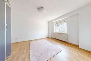 +++Großzügiges 3-Familienhaus mit Garage, Garten und Stellplätzen+++ – Die vollständige Adresse der Immobilie erhältst du vom Anbieter., 66989 Höhfröschen – Vorschaubild 9