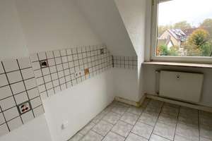 Helle Dachgeschoss-Wohnung im 2.Obergeschoss zu verkaufen – Lukas-Cranach-Str. 76, 46238 Batenbrock, Bottrop – Vorschaubild 7