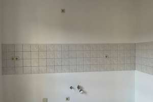 Zur Anlage mit Potential für mehr - Küche und Bad mit Fenster, Balkon sowie Stellplatz!  – Waldblick 34, 9131 Hilbersdorf, Chemnitz – Vorschaubild 13