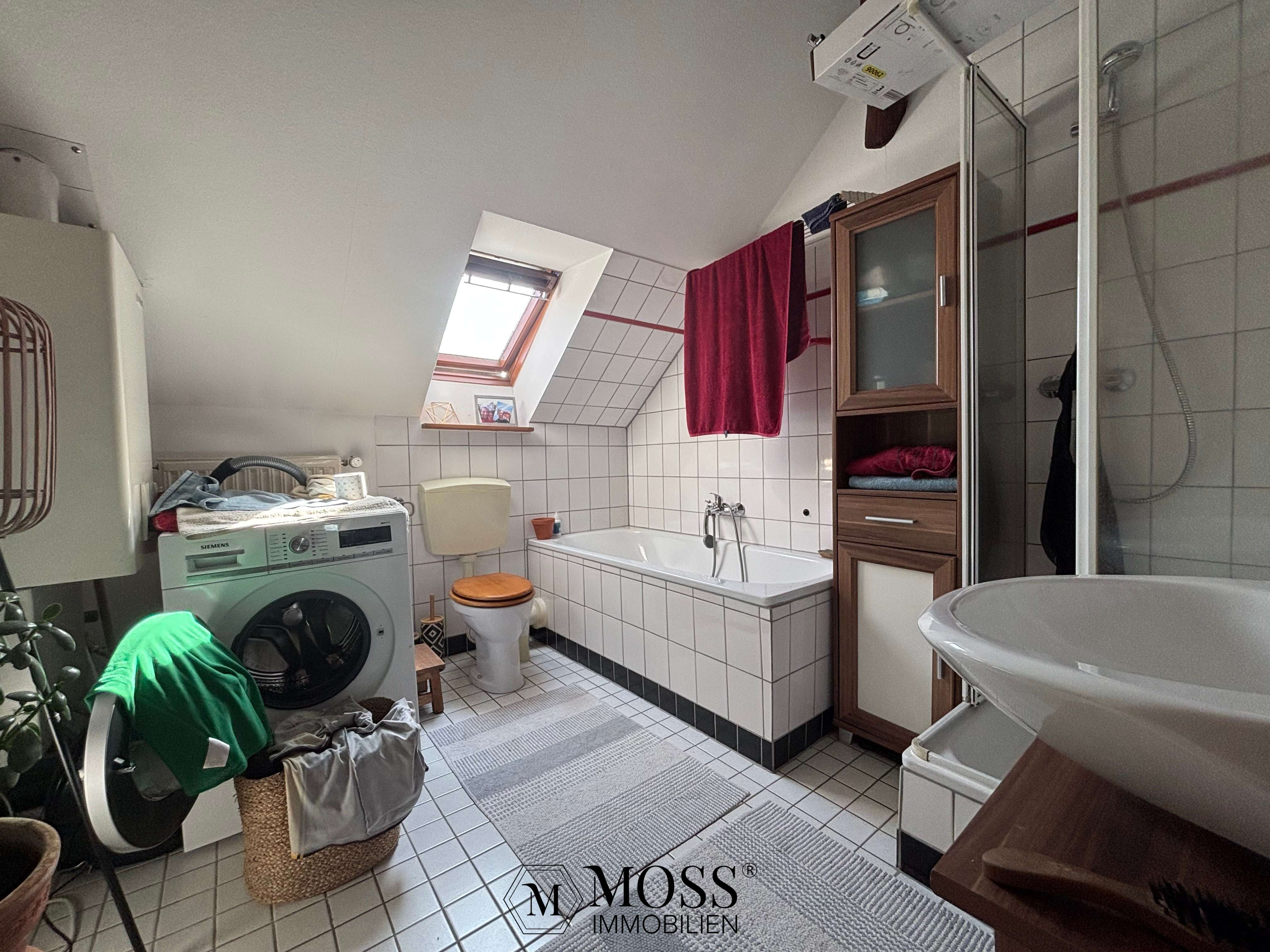 Immobilie in Schopfheim - Mehrfamilienhaus mit 511 m2 Wohn-/Nutzfläche und grossem Grundstück 878m2 - Bild 3