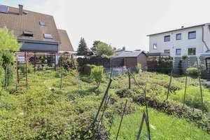 Familienglück in Berlin-Buckow – Großzügiges Reihenmittelhaus mit Terrasse, Garten und Stellplatz – Die vollständige Adresse der Immobilie erhältst du vom Anbieter., 12351 Buckow, Berlin – Vorschaubild 7