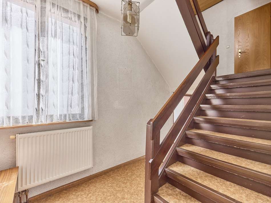 14 Treppenaufgang 1.OG