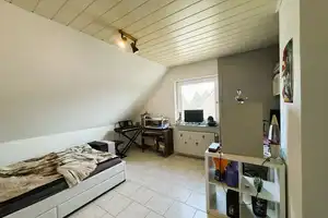 Mit Weitblick: Einfamilienhaus mit Garage und Garten in ruhiger Lage – Aurich (Kreis) – Vorschaubild 15
