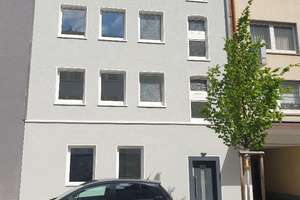 Schöne 2,5 Zimmer-Whg. mit Einbauküche + Balkon