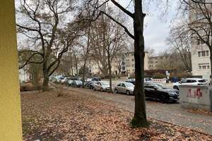 Renovierungsbedürftige Dreizimmerwohnung im EG mit neuem Linoleumboden – Hofackerzeile 2A, 13627 Charlottenburg-Nord, Berlin – Vorschaubild 7
