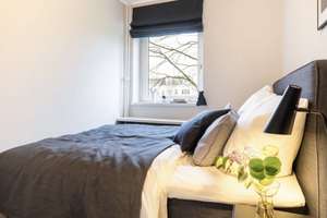 Möblierte stilvolle, sanierte 2-Zimmer-Wohnung mit Balkon in Hamburg – Mittelweg 91, 20149 Harvestehude, Hamburg – Vorschaubild 7