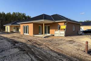 Neubau-Klinkerbungalow in beliebter Lage – Die vollständige Adresse der Immobilie erhältst du vom Anbieter., 29313 Hambühren – Vorschaubild 1