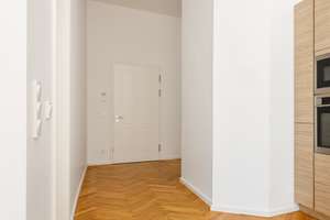 Joli Coeur- Helle Altbauwohnung mit moderner Ausstattung & Stellplatz in ruhigem Denkmal-Ensemble – Die vollständige Adresse der Immobilie erhältst du vom Anbieter., 14059 Charlottenburg, Berlin – Vorschaubild 9