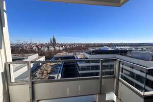 Panoramablick über die Theresienwiese: Helles 1-Zimmer-Apartment mit TG-Stellplatz – Theresienhöhe 6a, 80339 Schwanthalerhöhe (Ortsteil), München – Vorschaubild 9