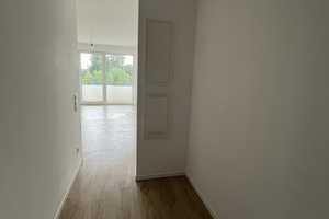 1 Zimmer mit Balkon - Keine WBS Vermietung – Cecilienstraße 197, 12683 Berlin – Vorschaubild 5