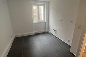 Komplett sanierte 2,5 ZKB mit Parkettböden und Wohnküche in stilvollem Altbau! – Die vollständige Adresse der Immobilie erhältst du vom Anbieter., 68169 Neckarstadt-West, Mannheim – Vorschaubild 6