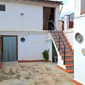 Haus zum Verkauf in Montaverner