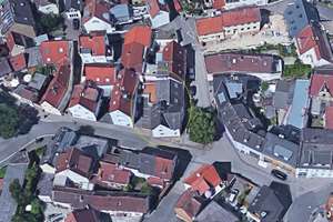 Eckgrundstück in naturnaher Ruhelage – Abriss, Neubau oder Kernsanierung mit Potenzial!