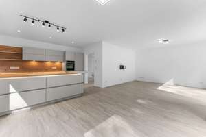 Modernes Familienhaus mit Doppelgarage und Blick ins Grüne – Die vollständige Adresse der Immobilie erhältst du vom Anbieter., 28779 Lüssum-Bockhorn, Bremen – Vorschaubild 4