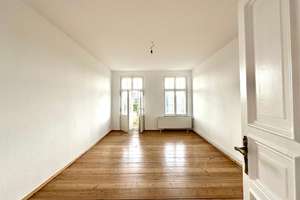 Charmante Altbauwohnung mit Renovierungspotenzial in Berlin-Neukölln – 2 Zimmer, 62 m²