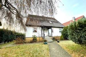 Viel Raum zum Leben: Gepflegtes Einfamilienhaus mit Ausbaupotenzial in Hannover-Sahlkamp