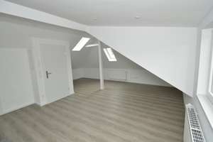 Stilvolle DG-Wohnung zum Wohnen und/oder Arbeiten – Lahnstraße 24, 65195 Rheingauviertel / Hollerborn, Wiesbaden – Vorschaubild 6
