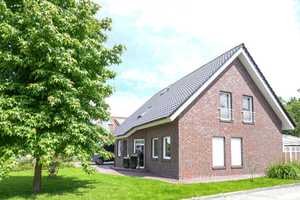 *** Traumhafter Garten mit Traumhaus ***
Eltern und Kinder werden dieses Haus lieben – Leer (Kreis) – Vorschaubild 2