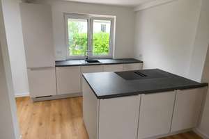 Charmante Maisonette mit ,,Haus-im-Haus"-Charakter & 200 gm Privatgarten – Schumannstraße 30a, 65193 Nordost, Wiesbaden – Vorschaubild 2