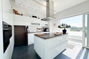 Exklusives Wohnen über den Dächern – Penthouse mit ca. 130 m² Dachterrasse und Wintergarten – Die vollständige Adresse der Immobilie erhältst du vom Anbieter., 9127 Adelsberg, Chemnitz – Vorschaubild 7