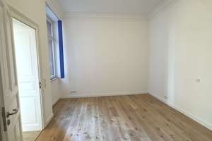 Renovierte 5-Zimmerwohnung mit Küche und Balkonen – Adelheidstr. 54, 65185 Mitte, Wiesbaden – Vorschaubild 6