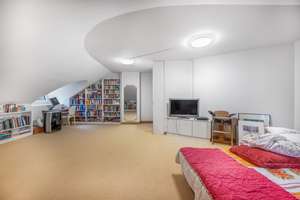 Großzügiges Wohnen auf zwei Ebenen in einer der besten Lagen Münchens. Exklusive 5-Zimmer-Wohnung – Die vollständige Adresse der Immobilie erhältst du vom Anbieter., 81545 Harlaching, München – Vorschaubild 13