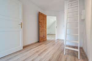 Gepflegtes Einfamilienhaus mit Einliegerwohnung, Vollkeller, Wintergarten und großem Grundstück – Die vollständige Adresse der Immobilie erhältst du vom Anbieter., 22455 Schnelsen, Hamburg – Vorschaubild 37