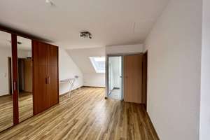 Modernes Reihenhaus: 130 m² Wohnfläche in Frankfurt-Niederursel – Die vollständige Adresse der Immobilie erhältst du vom Anbieter., 60439 Niederursel, Frankfurt am Main – Vorschaubild 10