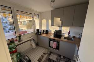 Helle, modernisierte 3,5-Zimmer-Wohnung mit zwei Balkonen direkt am Olympiapark – Werner-Friedmann-Bogen 14, 80993 Alt-Moosach, München – Vorschaubild 10