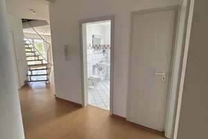 Lichtdurchflutete 3 Zimmer Maisonettewohnung, ab sofort frei