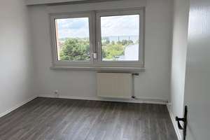 Schöne helle 3 Zimmerwohnung mit Balkon ab sofort verfügbar – Riedstraße 17, 99869 Günthersleben-Wechmar – Vorschaubild 3