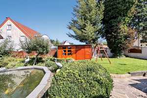 Stilvolles Architektenhaus mit Wellnessbereich, Koiteich und Wintergarten – Nürnberg – Vorschaubild 5